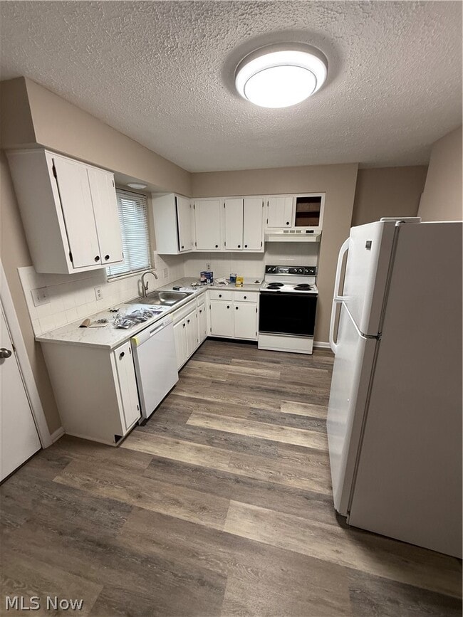 Photo - 6136 Clingan Rd