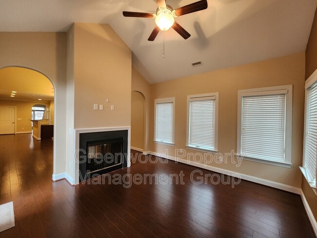 Photo - 649 Nikyle Cir