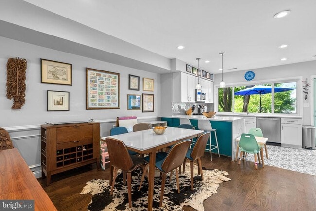 Photo - 1275 Oates St NE