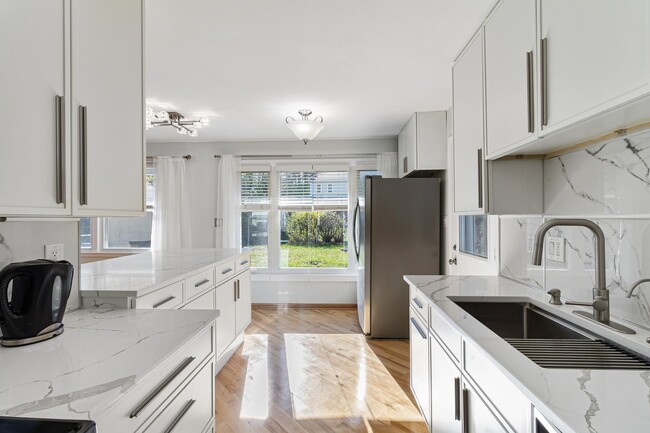 Photo - 2430 S Shag Bark Trail