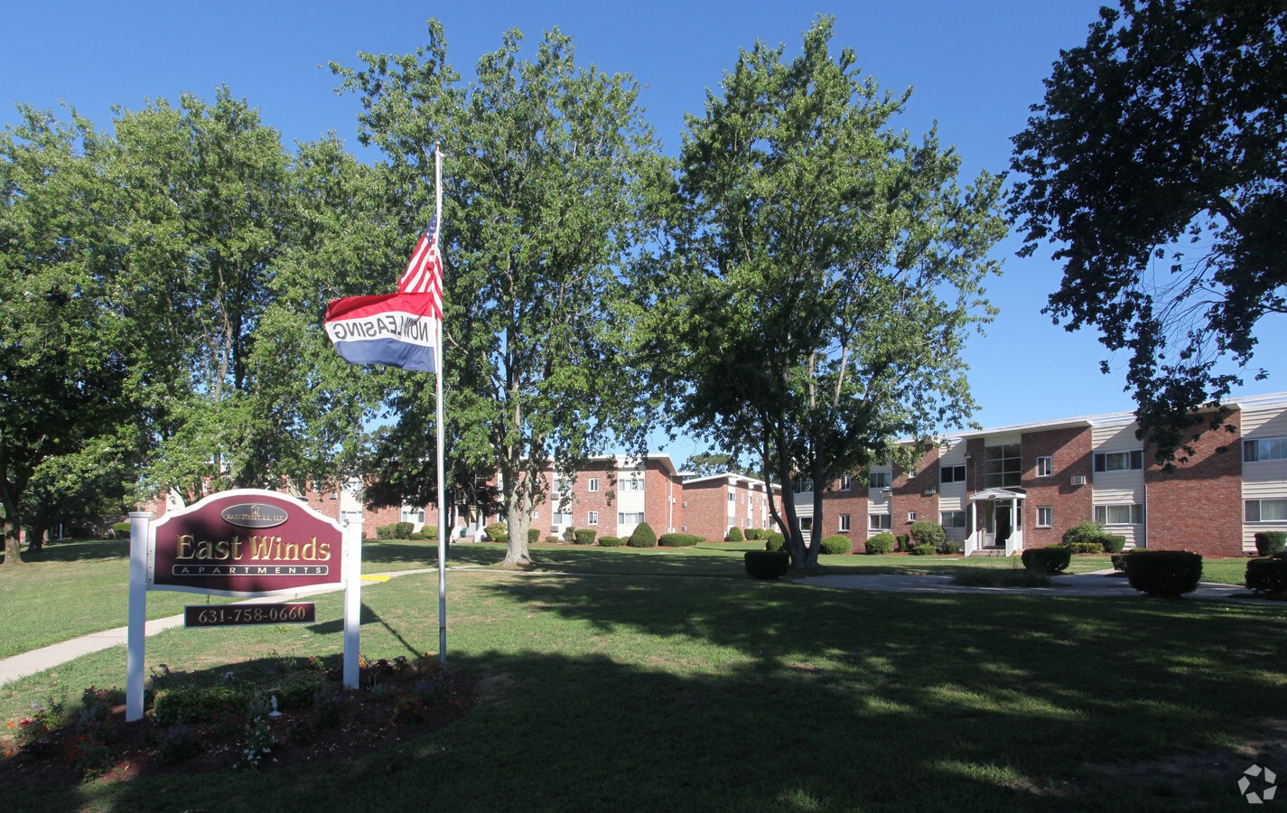 East Winds Apartments - East Winds Apartments