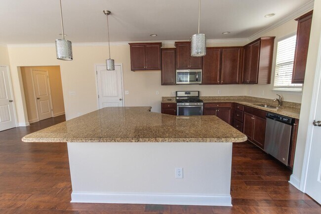 Photo - 2038 Sinclair Trce