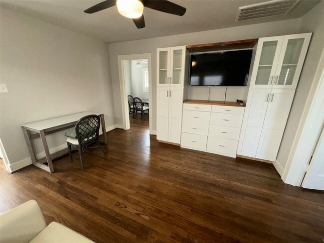 Photo - 4511 Dunlavy St