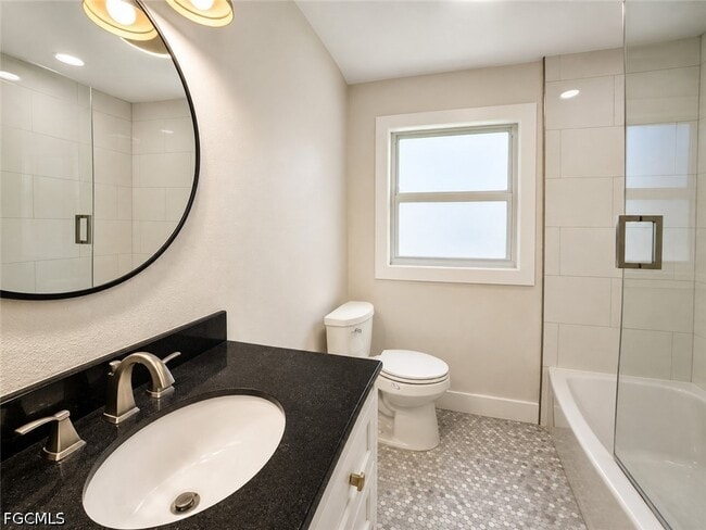 Photo - 2835 SE 18th Ave