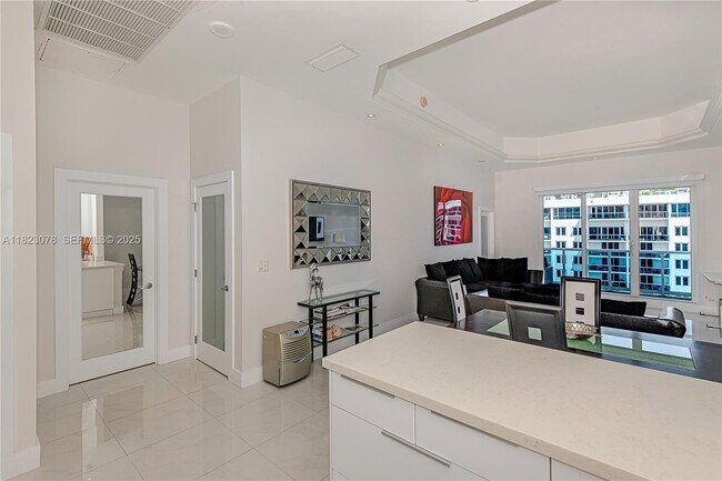 Photo - 2301 Collins Ave Unit 1619