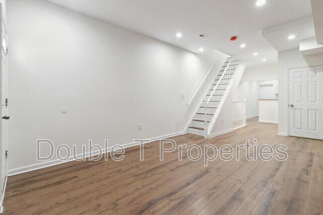 Photo - 912 N Milton Ave