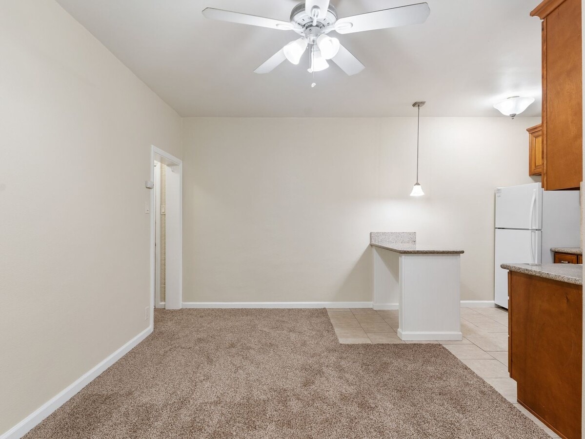 Photo - 1324 Peterson Avenue