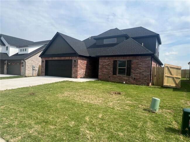 Photo - 7301 SW Basswood Ave