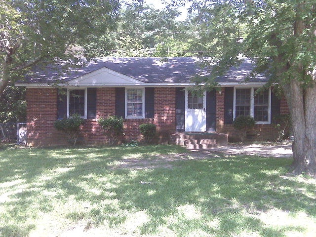 Building Photo - 161 Sharyn Ln