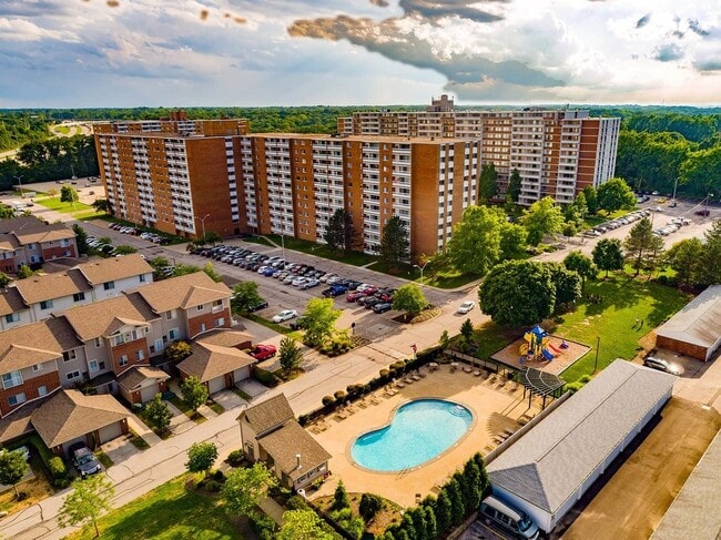 Building Photo - Pine Ridge Apartments