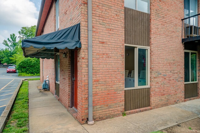 Photo - 3600 Hillsboro Pike Unidad E 16