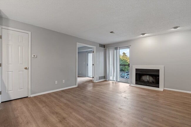 Building Photo - 2575 S Syracuse Way Unit K207