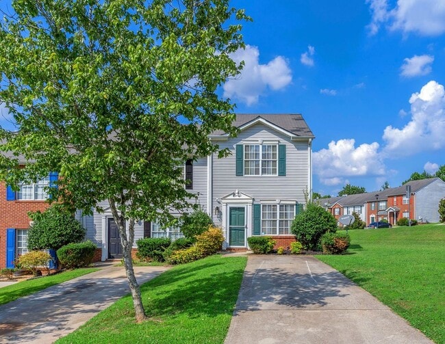 Photo - 1327 Hollenbeck Ln