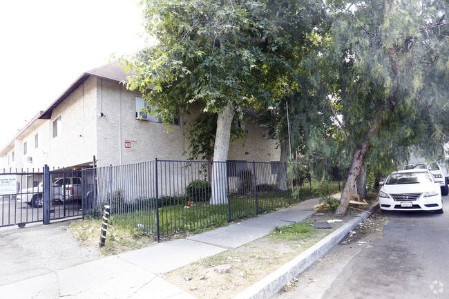 Memory Park Apts