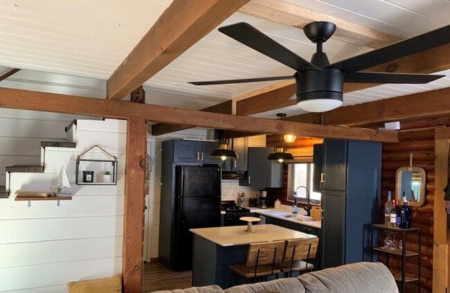 Photo - Lovely 3BD cabin style furnished home avai...