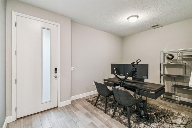 Photo - 1447 Broad Wing Ln