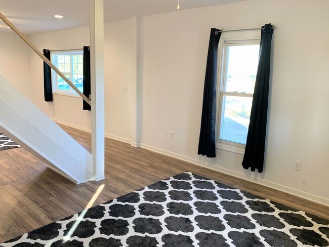 Photo - 2 Bed 1 Bath with Attached Garage