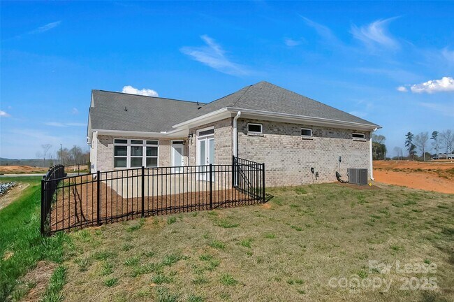 Photo - 3054 Constitution Ln