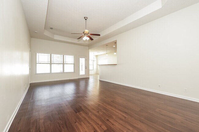 Photo - 3342 Cotswold Ln