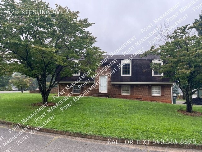 Building Photo - 426 Keesling Ave