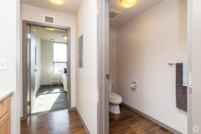 The Engineer - Bathroom