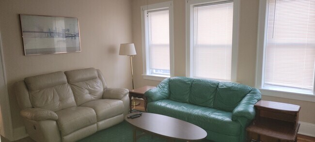 15 N Jay St Unit 1