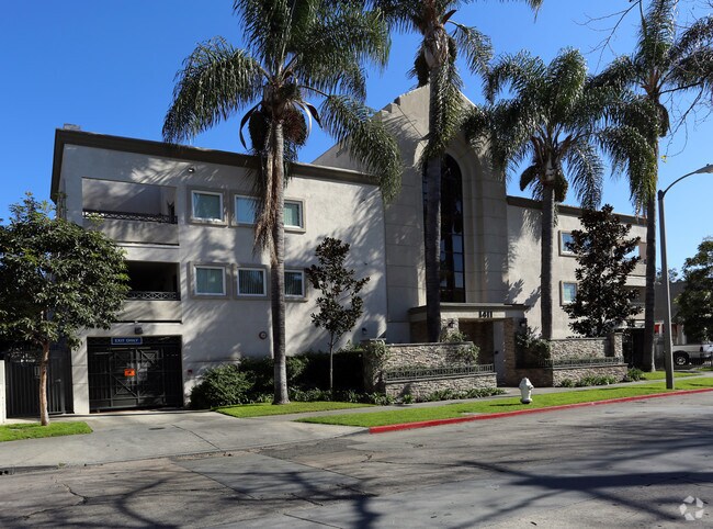 Photo - Ross and Durant Apartments