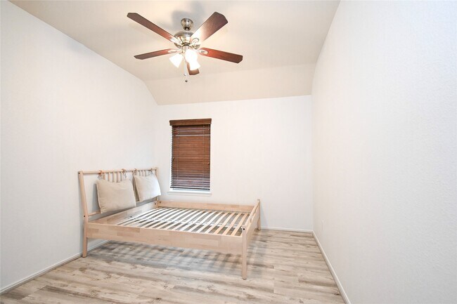 Photo - 19734 Amber Village Ln