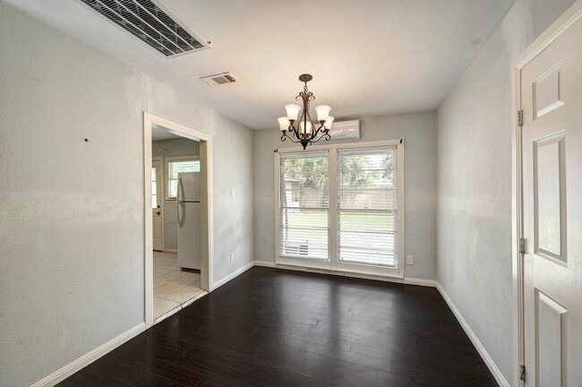 Photo - 4626 Evergreen St