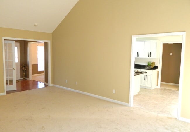 Photo - 2905 Galahad Way