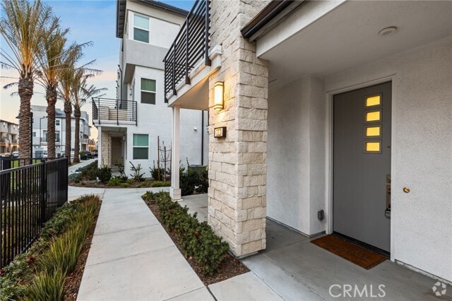 Building Photo - 1323 W Cara Dr Rental