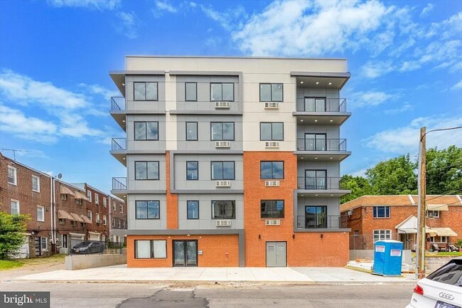 Photo - 401 E Walnut Ln Unit 101