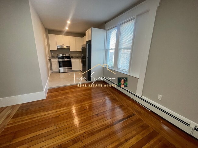 Photo - 7 Greenville St Unit 3