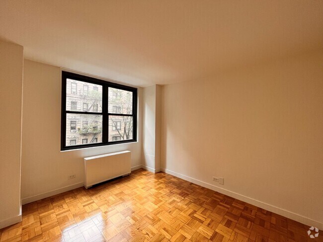 Building Photo - 333 E 49th St Unit 1S Rental