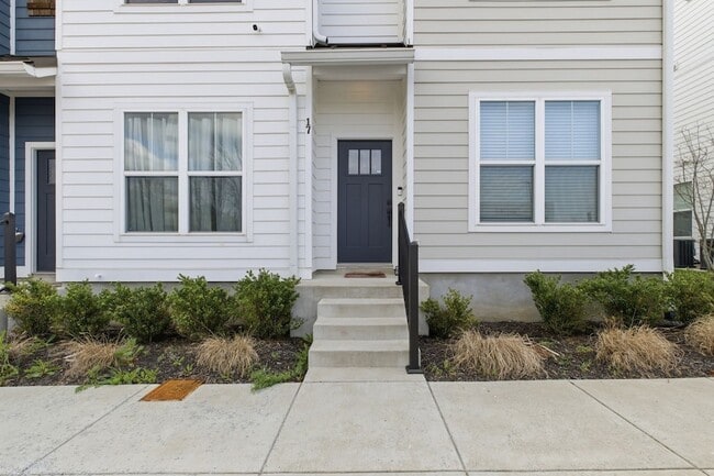 Photo - 1170 Dickerson Rd Unit 17