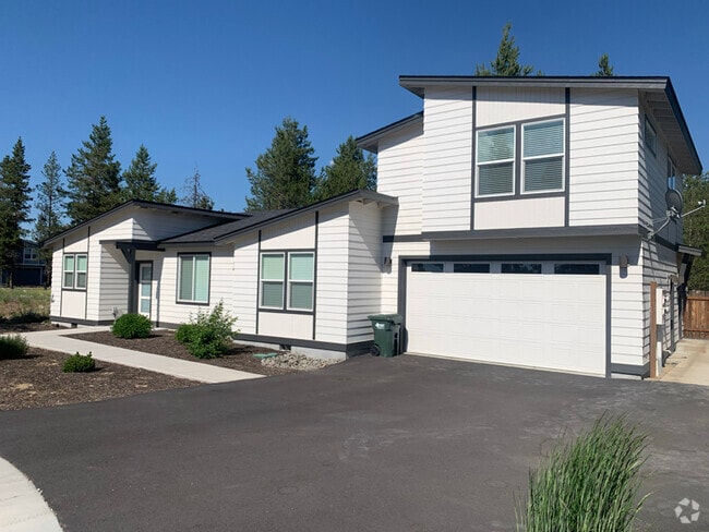 Building Photo - 51310 Nash Ct Rental