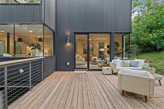 Photo - 1327 Bonham Terrace Condo Unit B