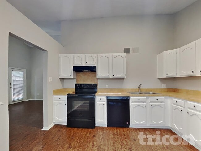 Photo - 24022 4 Sixes Ln