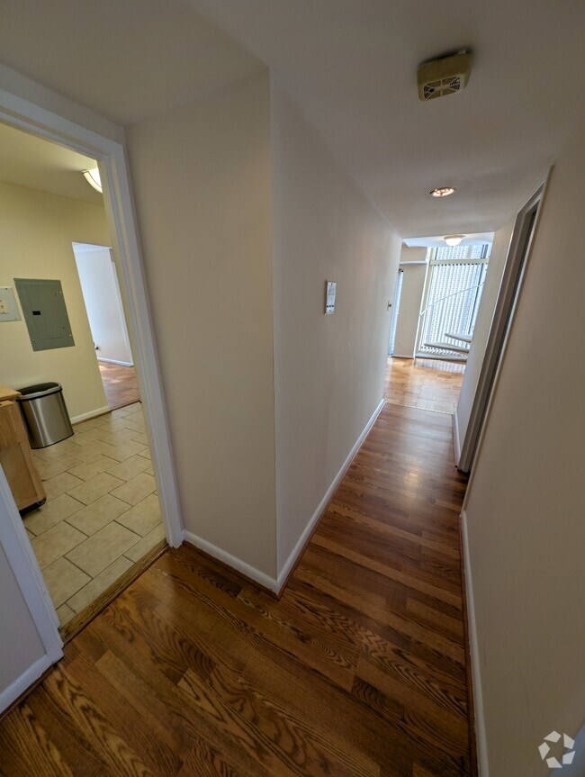 Building Photo - 9900 Georgia Ave Unit 27-218 Rental