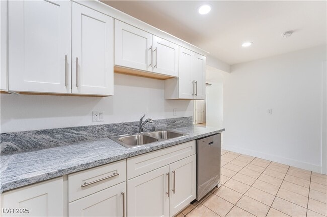 Photo - 1416 Cholla Way