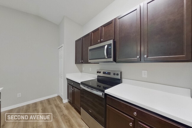 Photo - 14051 Canadian Ave