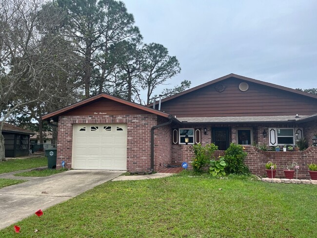 Photo - 114 Woodbridge Cir S Casa