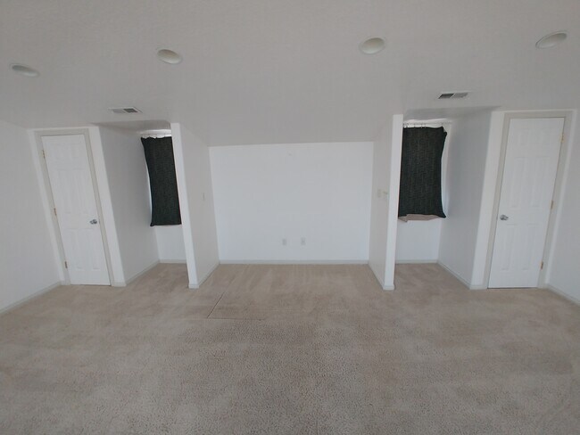 Photo - 936 Meadowbrook Dr