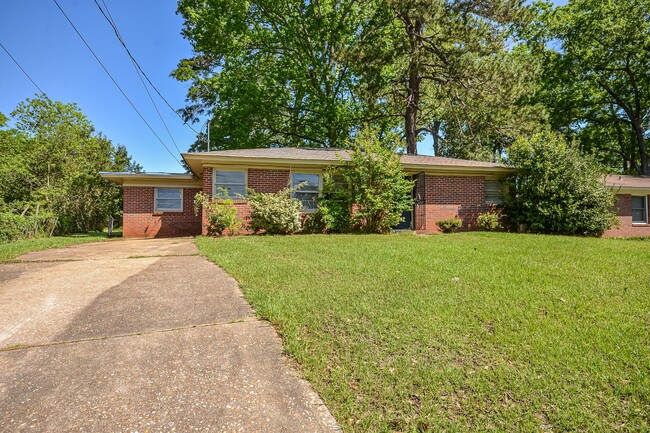 Building Photo - 908 Green Ridge Ct Rental
