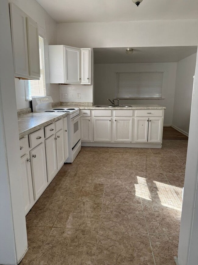 Photo - 1025 Lake Charles Ave