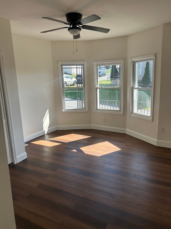 Photo - 1202 W Elm St Unit 1w