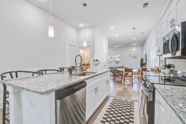 Photo - 5739 Murray Dr