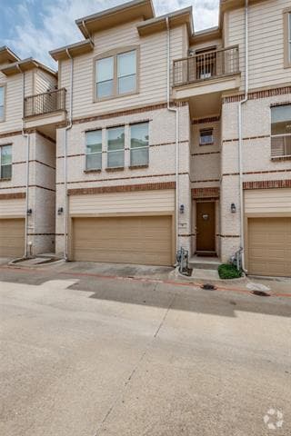 Building Photo - 4830 Cedar Springs Rd Rental