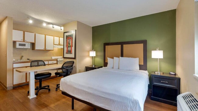 Photo - 5830 Westpark Dr