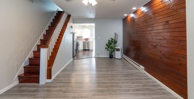 Building Photo - Newly rehabbed 3 bedroom Rental